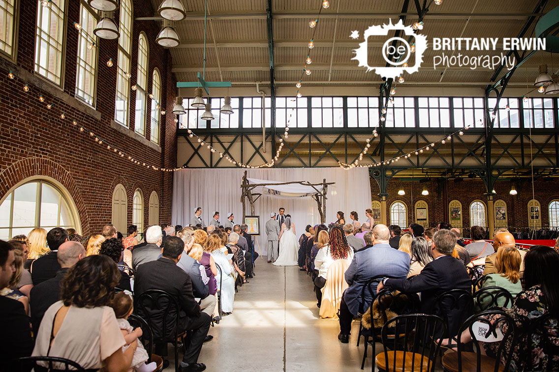 Indianapolis-city-market-wedding-ceremony-photographer-jewish-couple.jpg