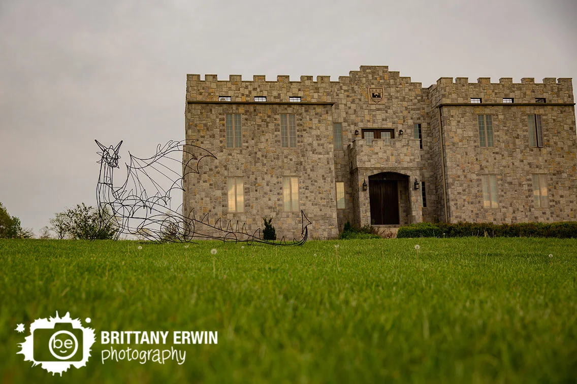 Bowling-Green-Indiana-castle-wedding-photographer-dragon-sculpture-clayshire.jpg