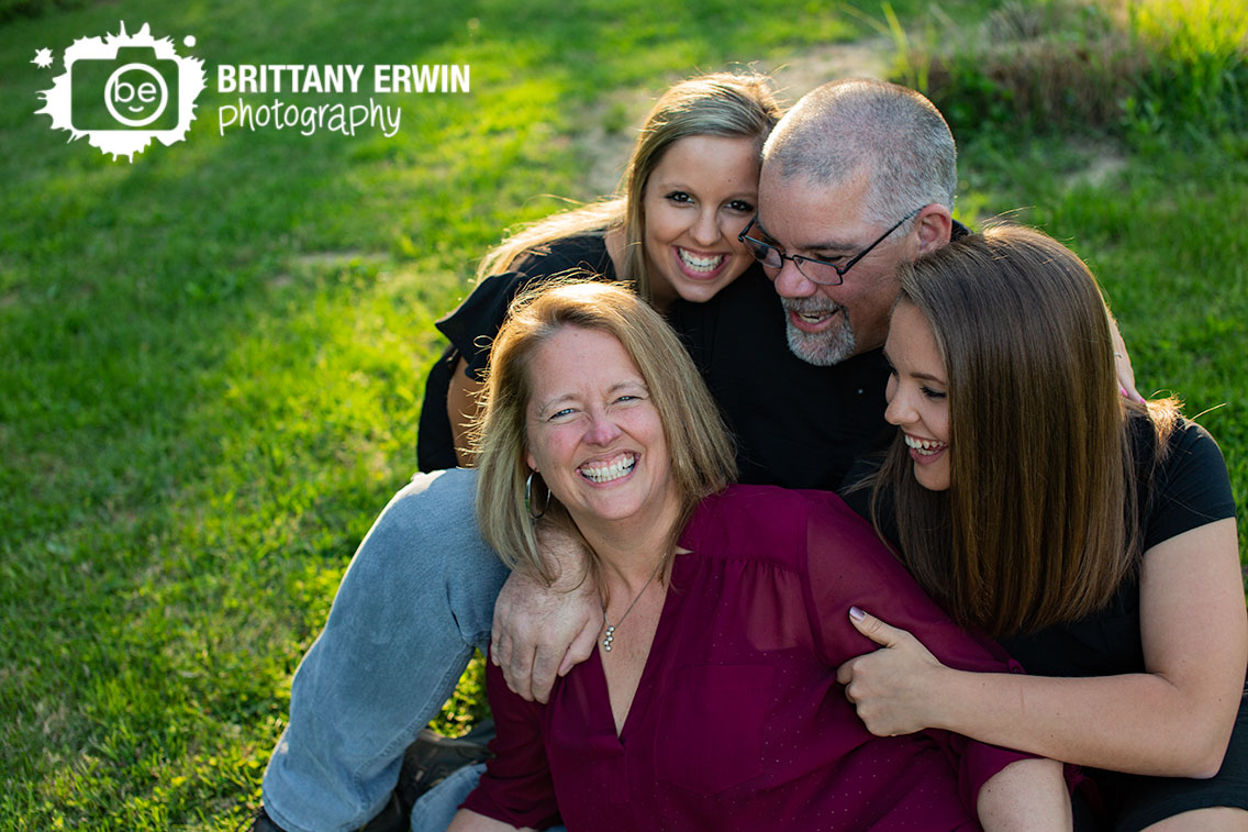 Indianapolis-family-portrait-photographer-mothers-day-group.jpg