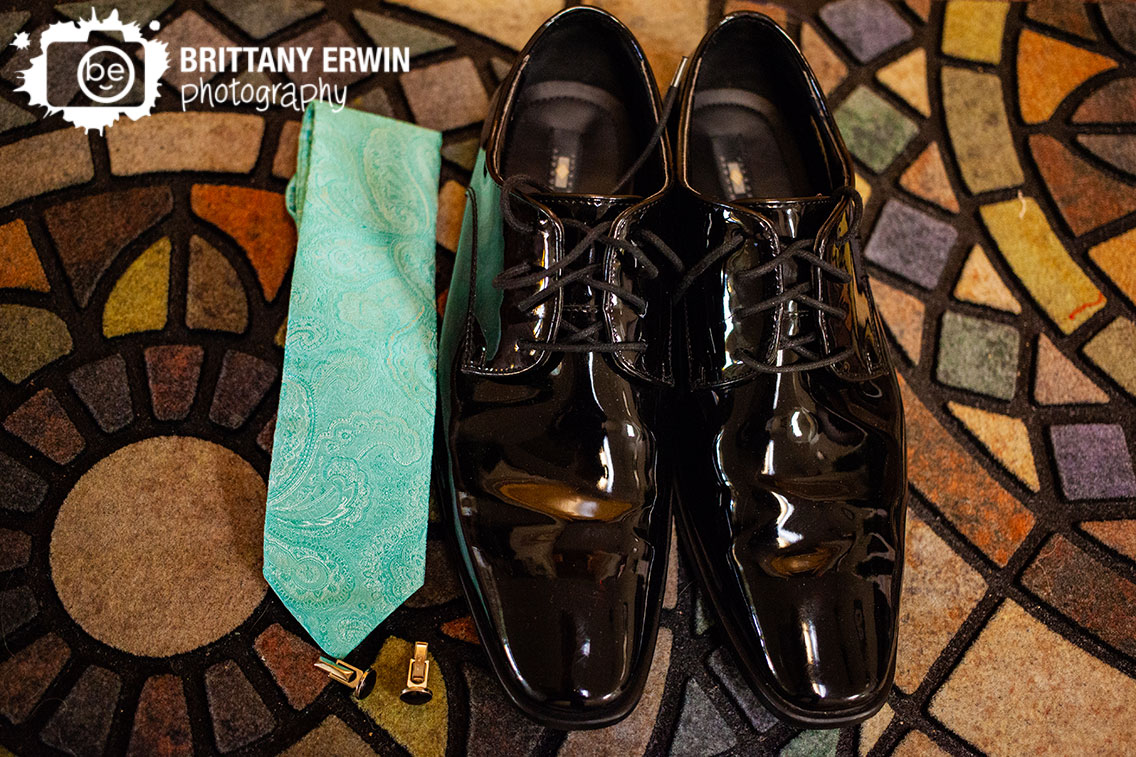 Art-Sanctuary-Indiana-wedding-photographer-groom-getting-ready-paisley-tie-black-shoes.jpg