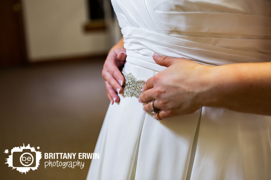 Indiana-Art-Sanctuary-bride-getting-ready-wedding-belt.jpg