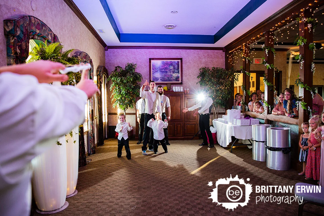 Wedding-dance-floor-garter-toss.jpg