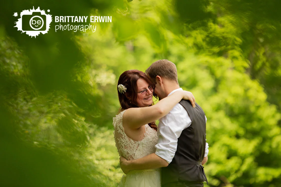 Outdoor-wedding-photographer-elopement-couple-dancing.jpg