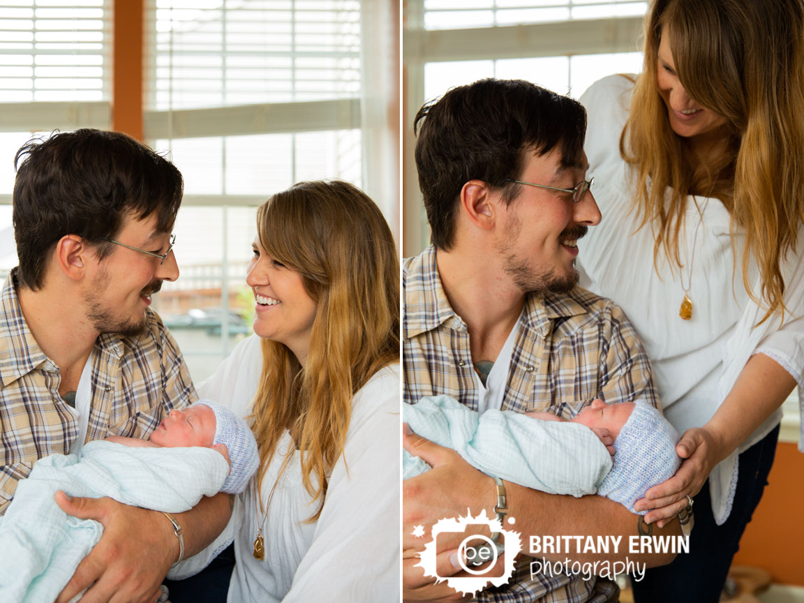 Indianapolis-newborn-portrait-photographer-family-in-home.jpg