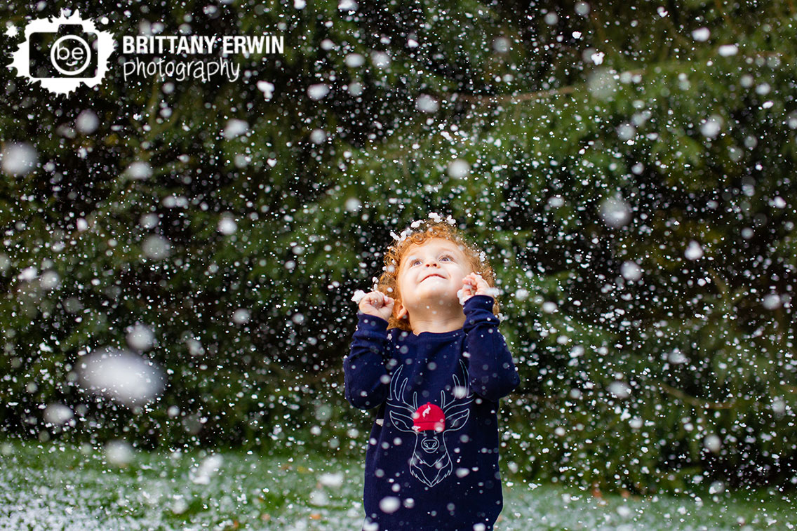 Indianapolis-snow-photographer-snowing-happy-boy.jpg