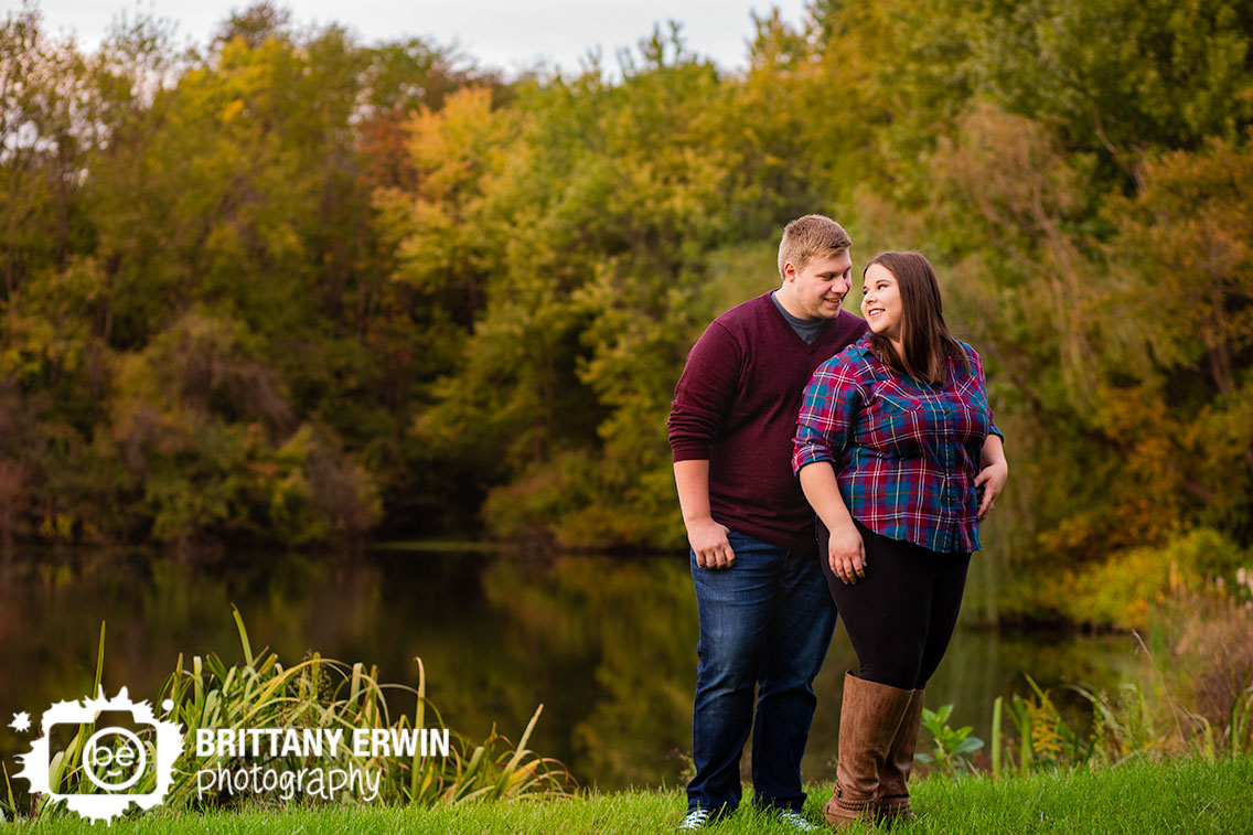 Indianapolis-pond-side-engagement-portrait-photographer-couple-fall.jpg