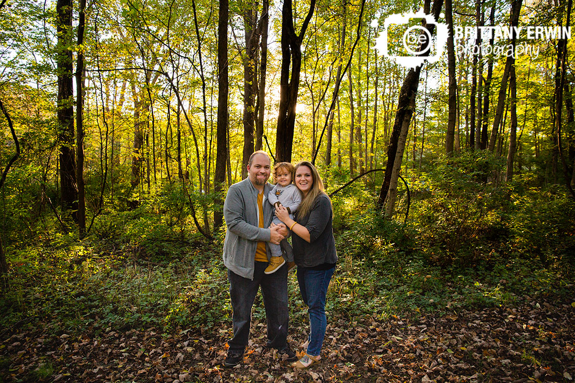 Indianapolis-family-portrait-photographer-mom-dad-toddler-boy-group-in-fall.jpg