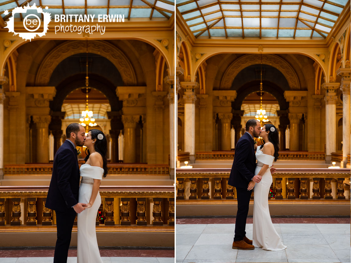 Indianapolis-downtown-elopement-photographer-first-kiss-ceremony.jpg