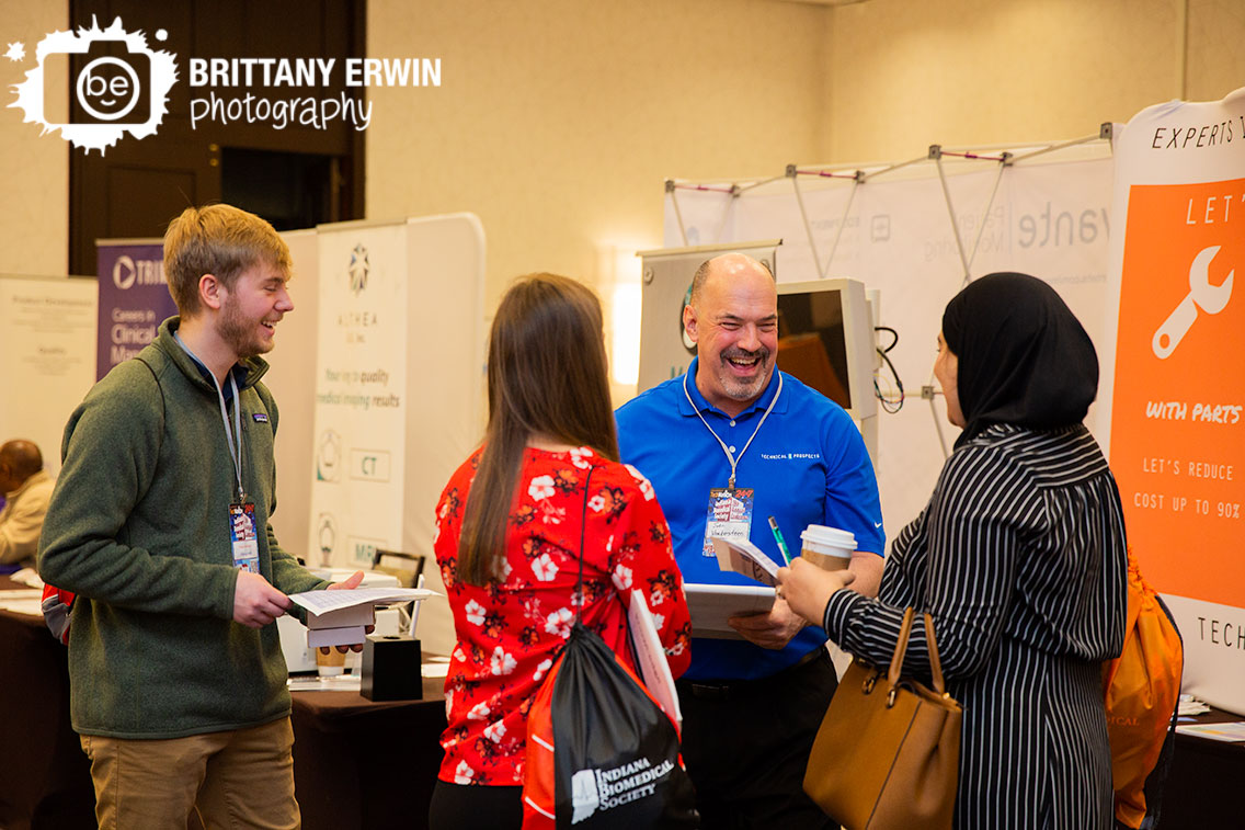 Indianapolis-event-photographer-group-talking-booth-fun-Biomedical-Society-Conference.jpg