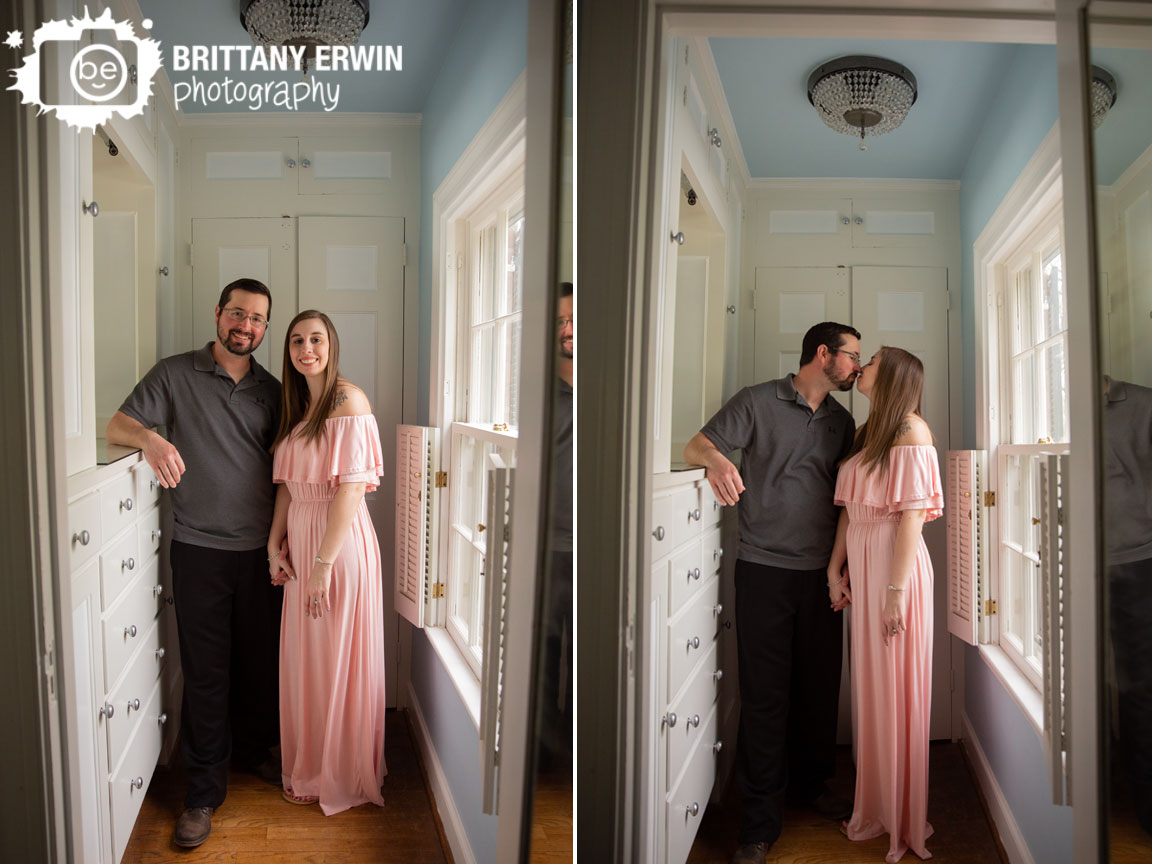 Blanton-House-engagement-portrait-photographer-couple-kiss.jpg