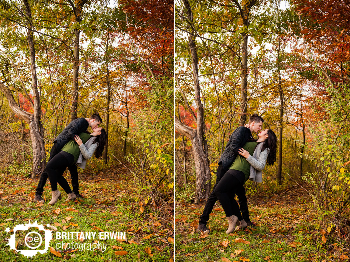 Indianapolis-engagement-photographer-couple-dip-and-kiss-fall-autumn-leaves.jpg