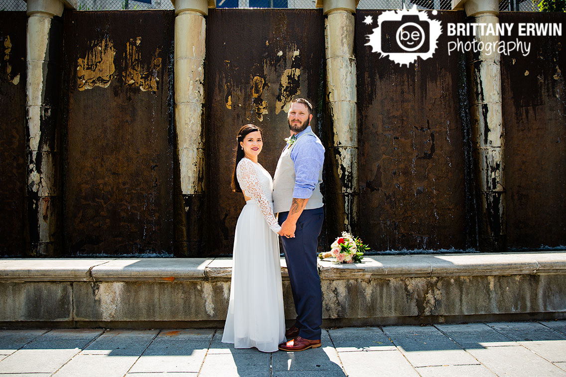 Indianapolis-canal-water-feature-couple-portrait.jpg