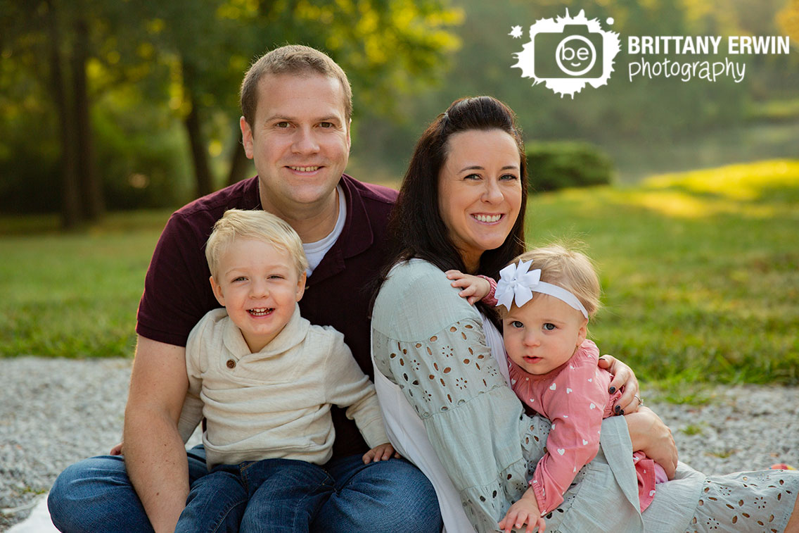 Camby-Indiana-outdoor-family-portrait-photographer-shady-tree.jpg