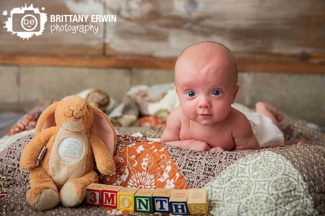 Indianapolis-portrait-photographer-3-month-old-boy-with-bunny.jpg
