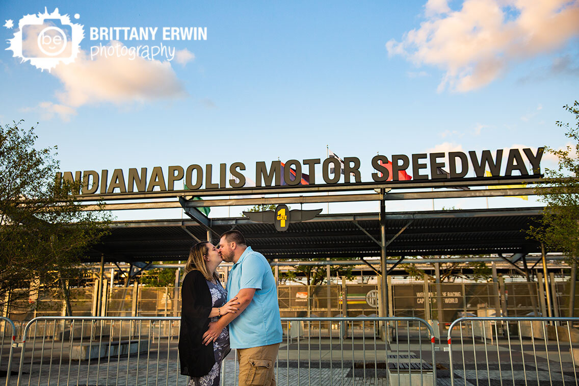 sunset-cloudy-sky-indianapolis-motor-speedway-maternity-portrait-photographer.jpg