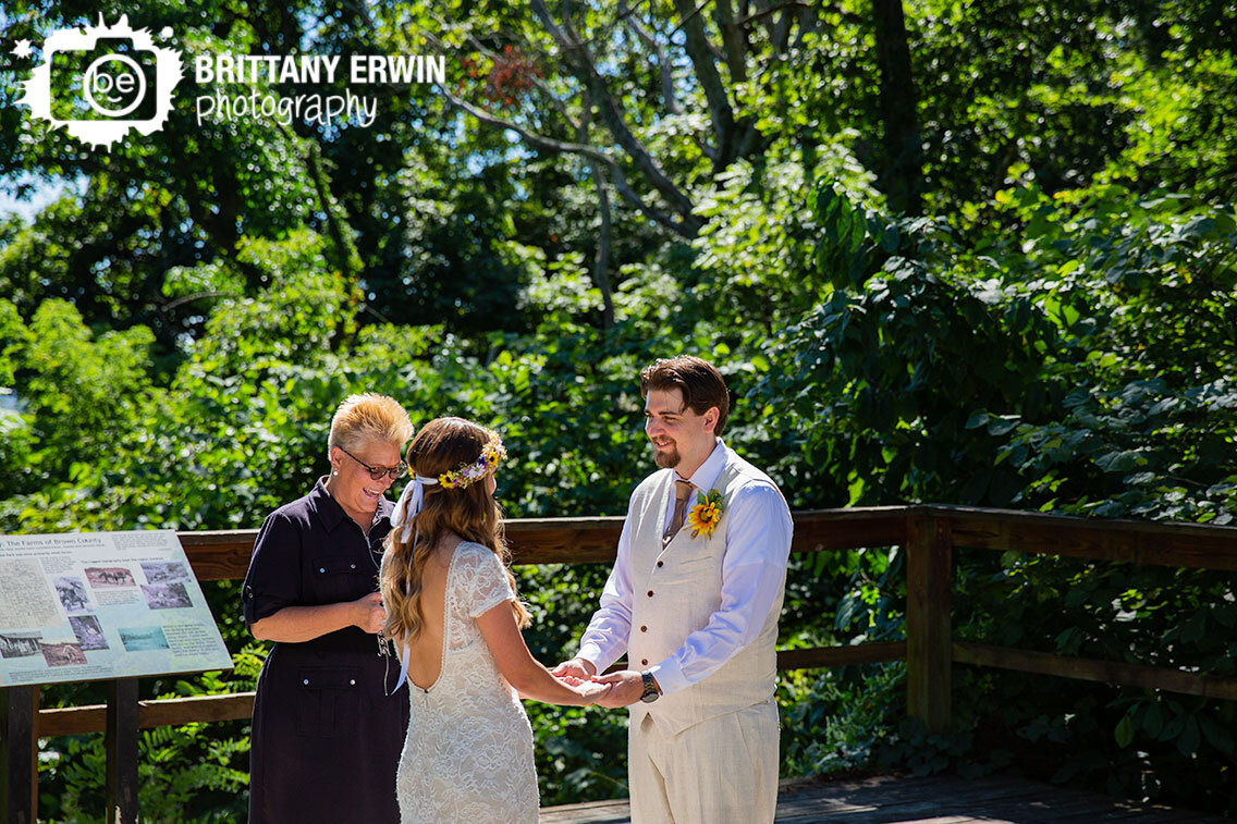 Brown-County-state-park-indiana-elopement-photographer-couple-exchange-vows-on-overlook.jpg