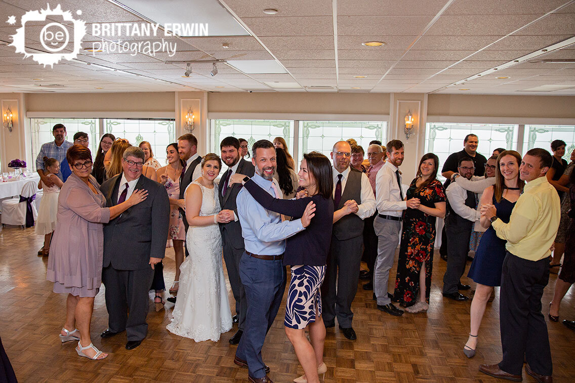 slow-dance-open-dancing-wedding-reception.jpg