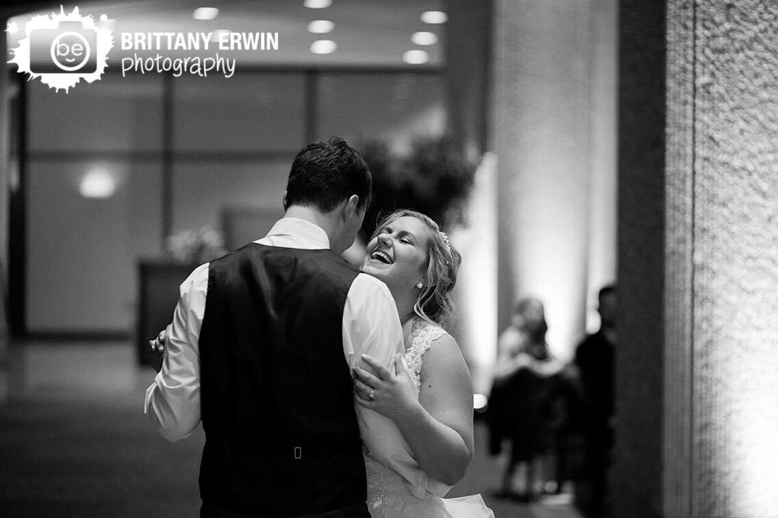 downtown-Indianapolis-wedding-reception-venue-photographer-couple-dancing.jpg