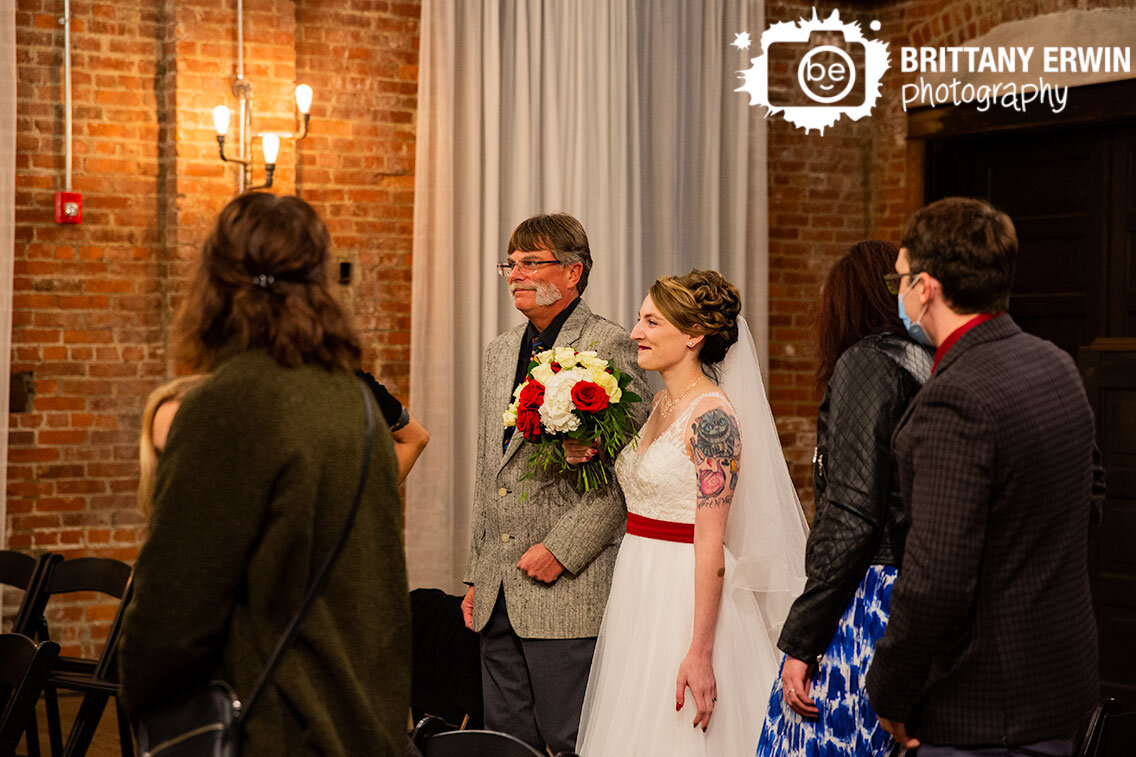 Indianapolis-wedding-ceremony-photographer-bride-walking-down-the-aisle-with-father.jpg
