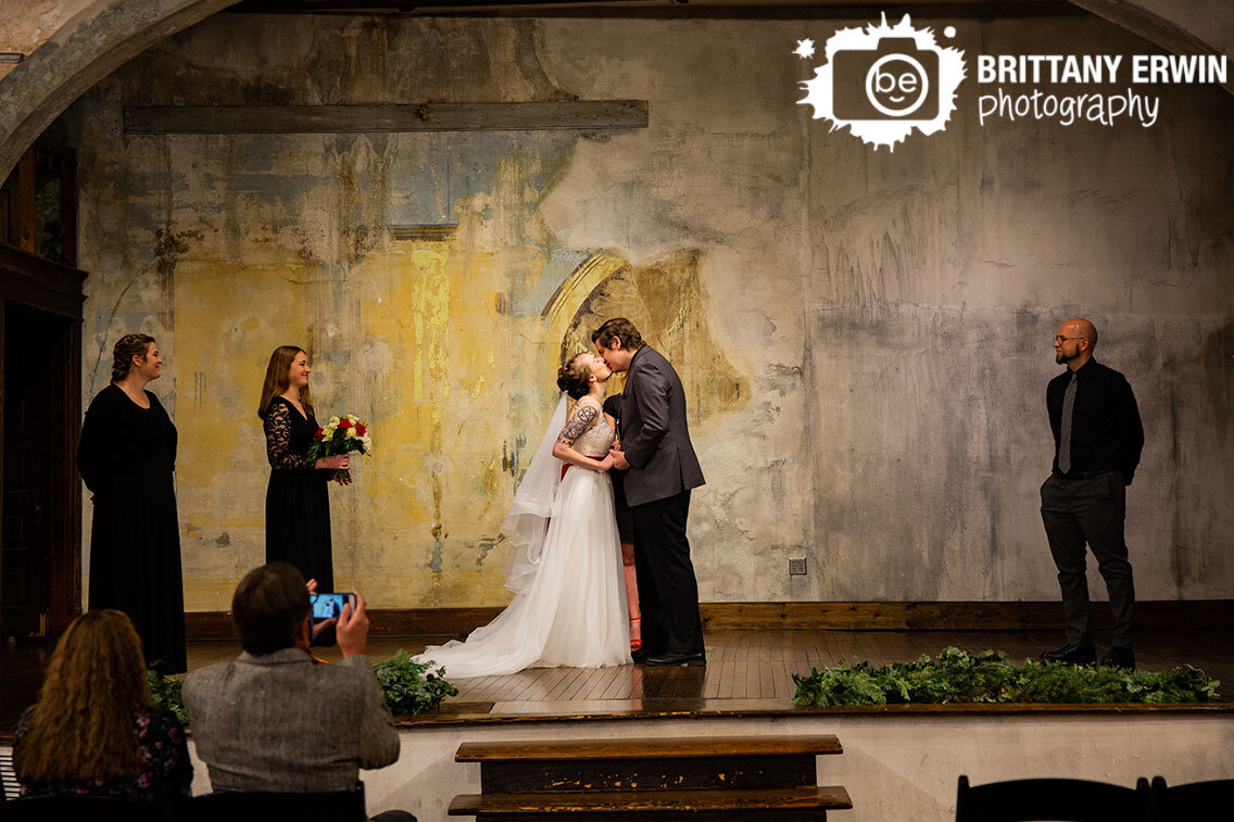 Indianapolis-ceremony-wedding-photographer-first-kiss.jpg