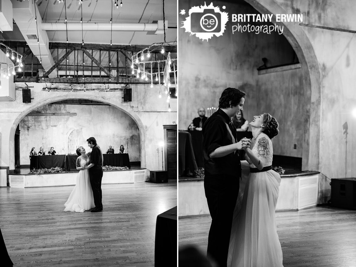 Indianapolis-wedding-photographer-couple-first-dance-at-reception.jpg