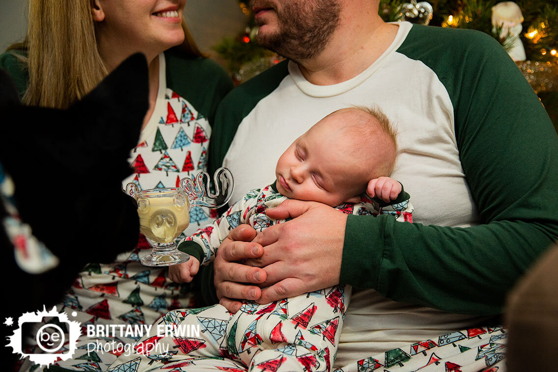 Indianapolis-lifestyle-christmas-mini-session-photographer-family-matching-jammies-pajamas-sleeping-funny-eggnog.jpg