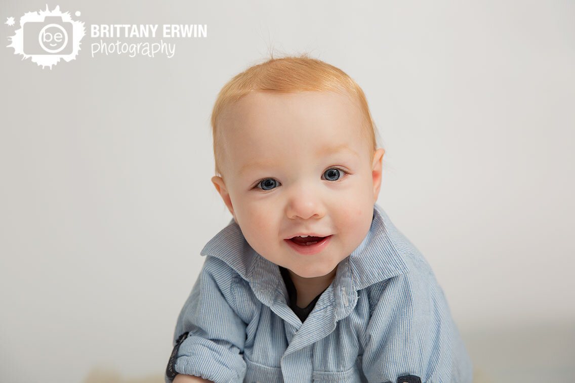 baby-boy-portrait-photographer-first-birthday-button-down.jpg
