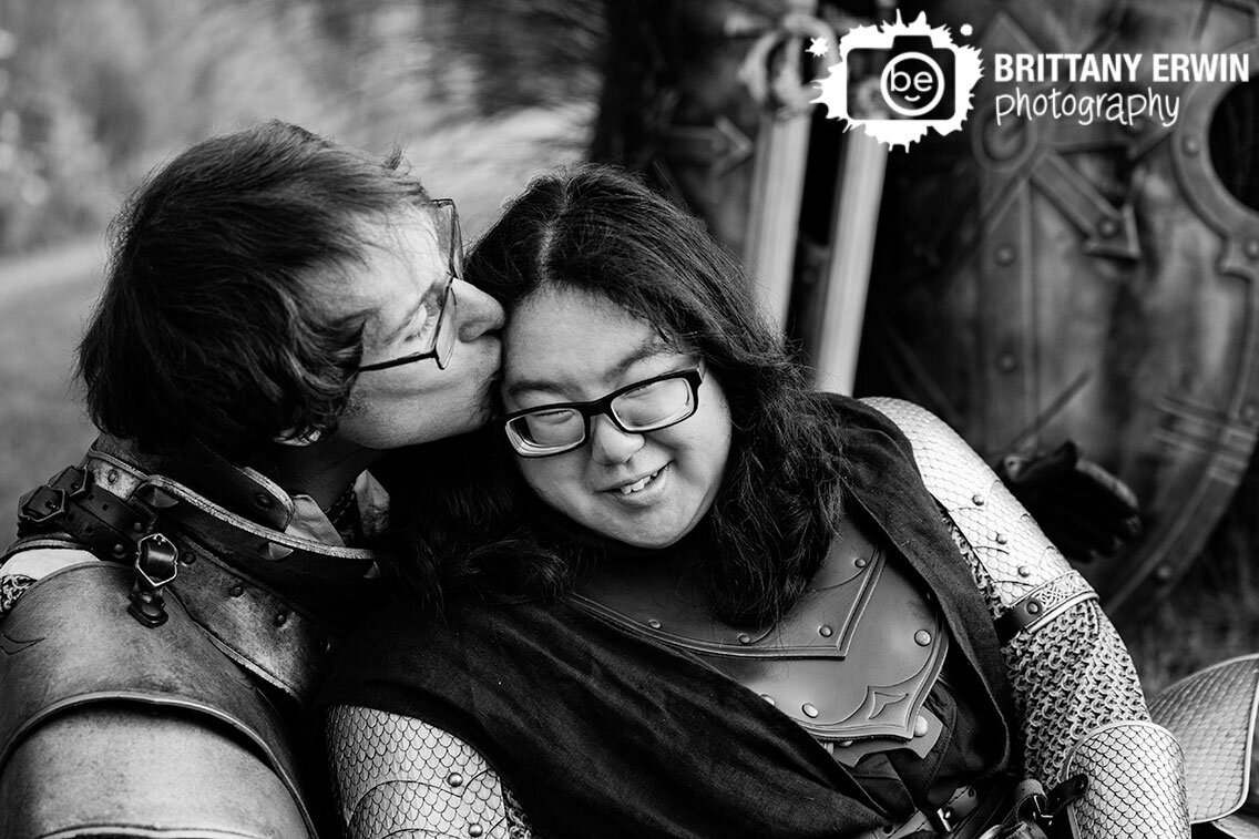 Indianapolis-portrait-photographer-couple-in-armor-LARP-session-outdoor-summer.jpg