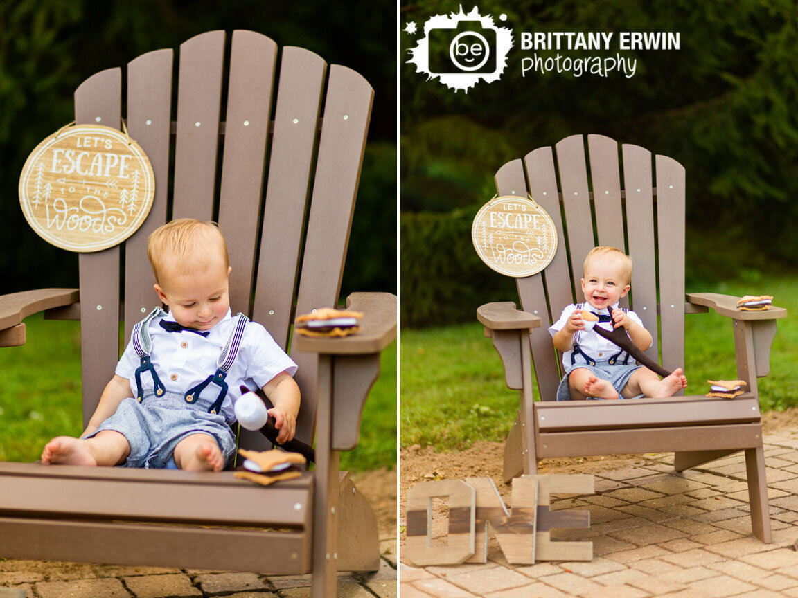 boy-playing-with-stuffed-marshmallow-toy-stick-one-letters-first-birthday-photographer.jpg