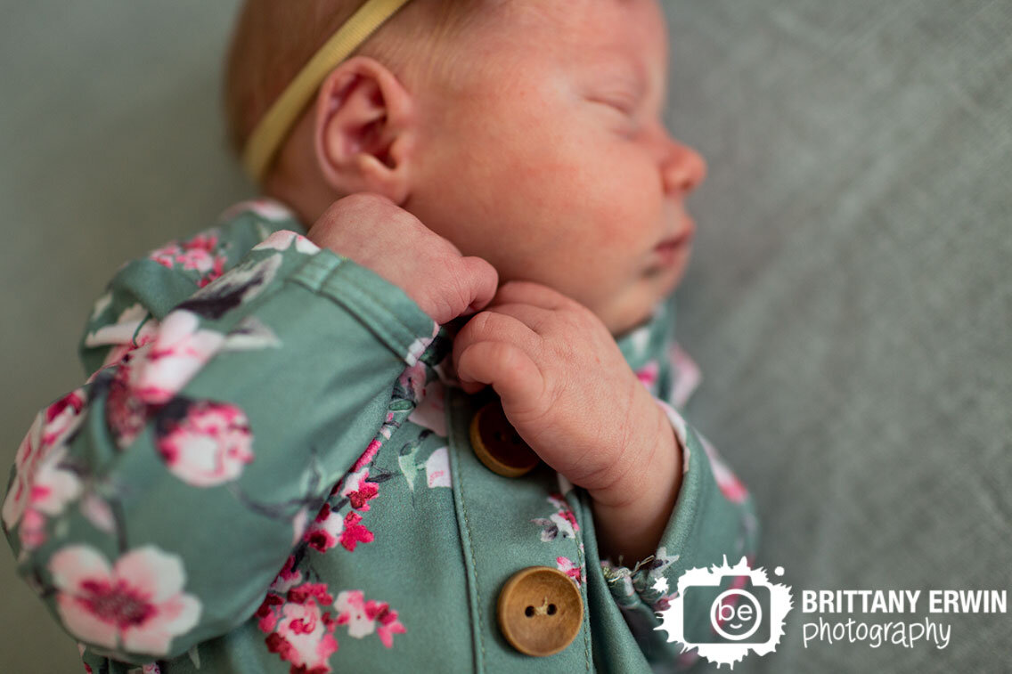 Sleepy-baby-girl-hands-closeup-lifestyle-newborn.jpg