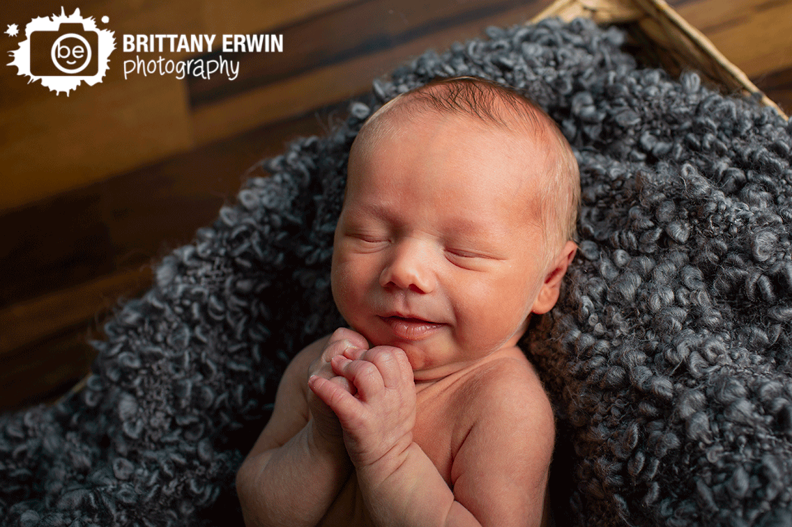 Indianapolis-newborn-portrait-photographer-baby-boy-please-hands-sleeping-sweet-soft-grey-blanket.gif