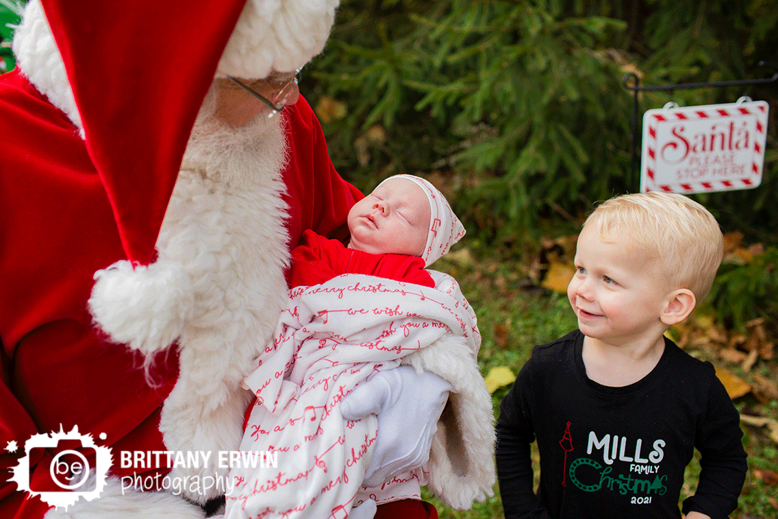 Indianapolis-christmas-portrait-photographer-baby-boy-with-santa-brother.gif