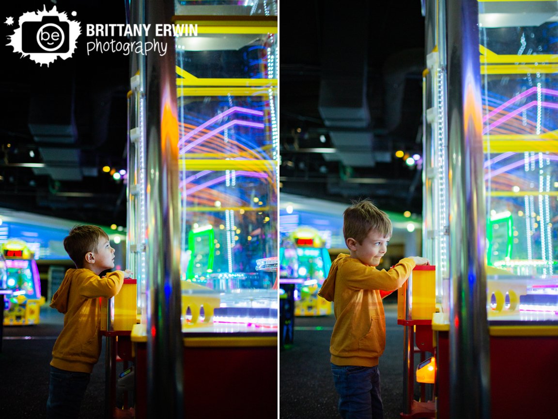 Indianapolis-arcade-portrait-photographer-boy-playing-game.jpg