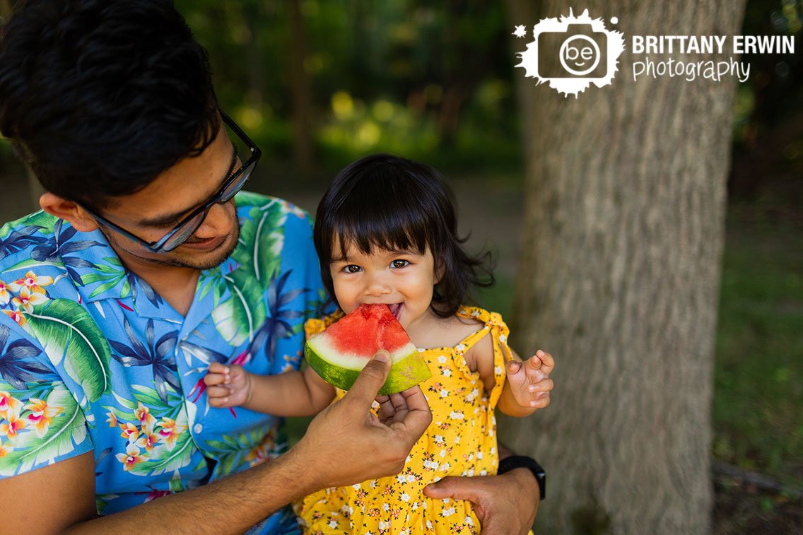 Indianapolis-watermelon-mini-session-photographer-baby-girl-with-father-eating-watermelon.jpg