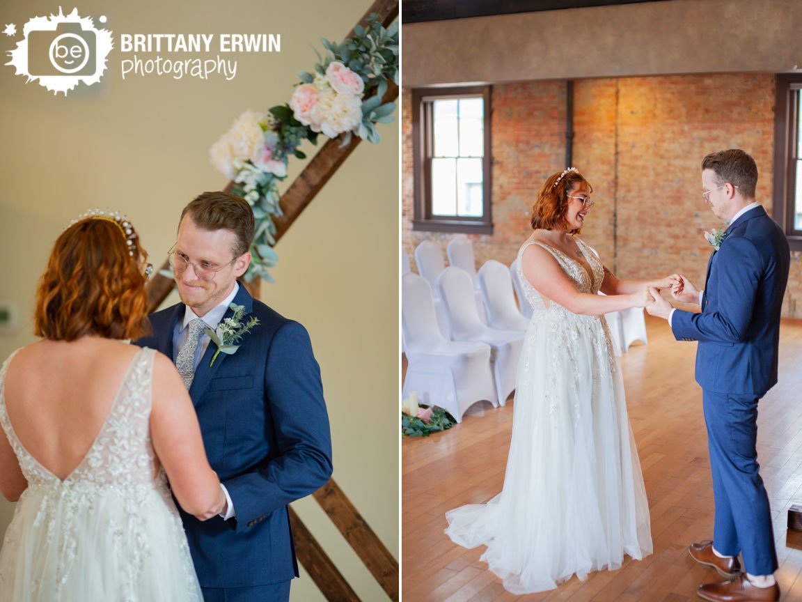 Indianapolis-wedding-photographer-couple-first-look.jpg