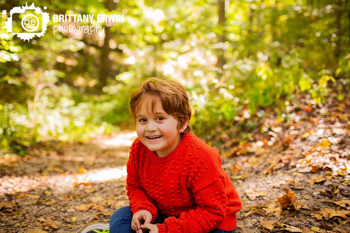 boy-sitting-on-path-fall-portrait.jpg