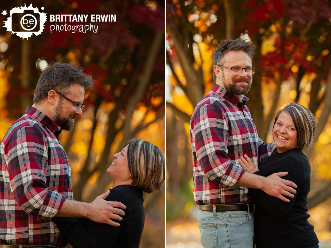 Fall-photographer-japanese-maple-red-leaves-couple-engagement-portraits.jpg