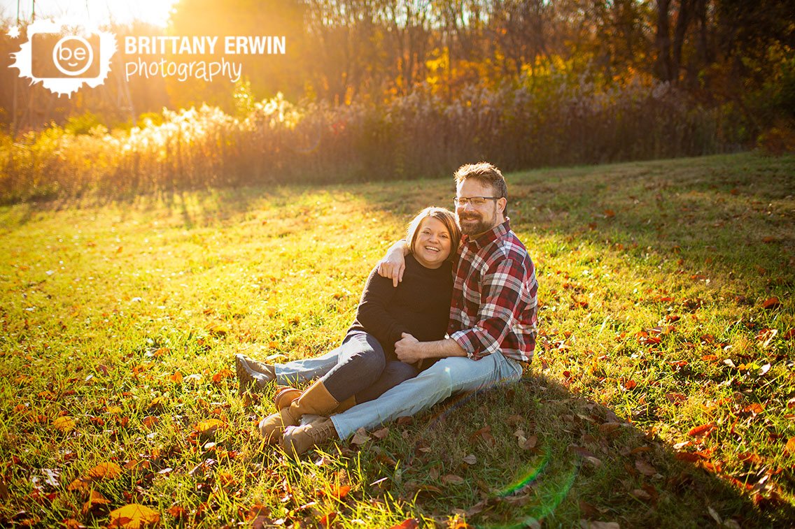 Indianapolis-sunset-engagement-portrait-photographer-couple-on-hill.jpg