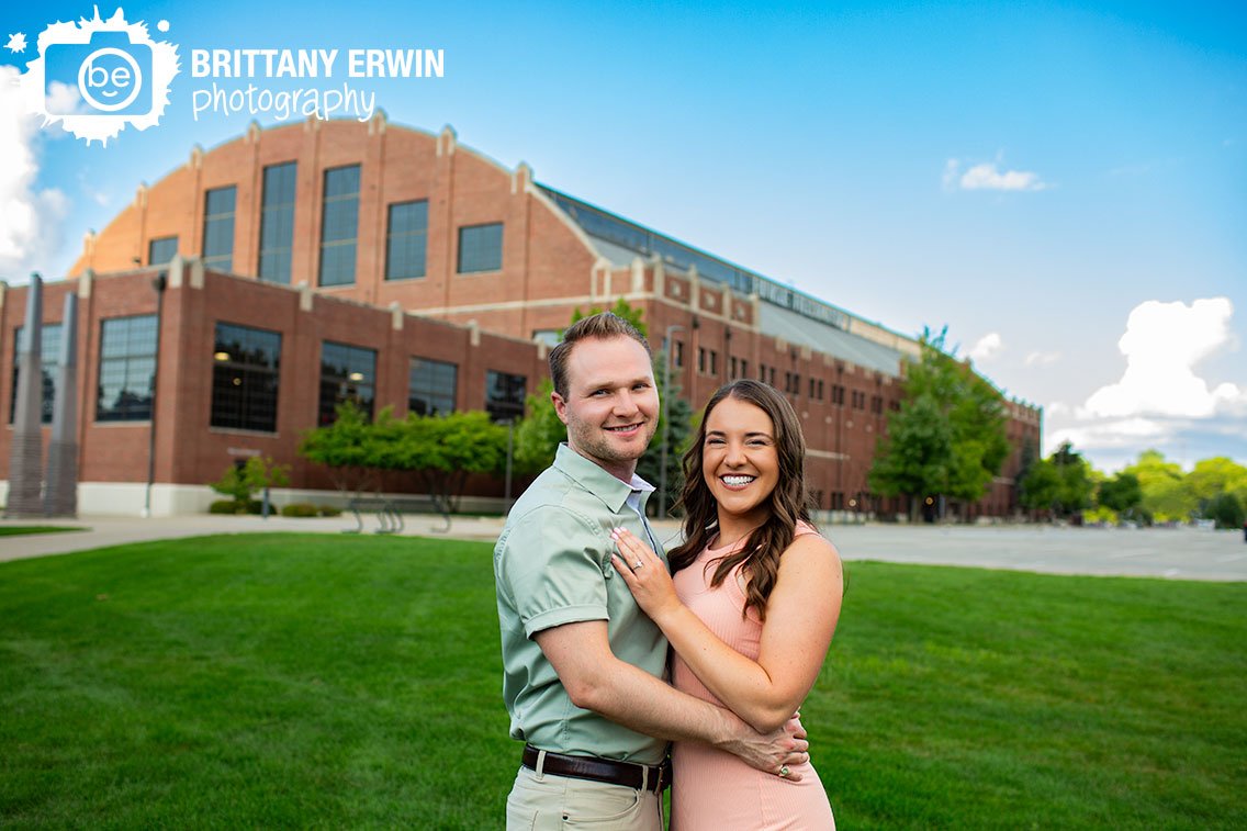 Henkle-Fieldhouse-Butler-University-summer-engagement-portrait-photographer.jpg