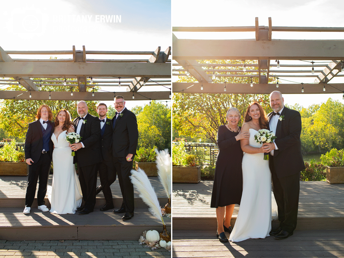 family-group-portrait-on-altar-couple-after-ceremony.gif