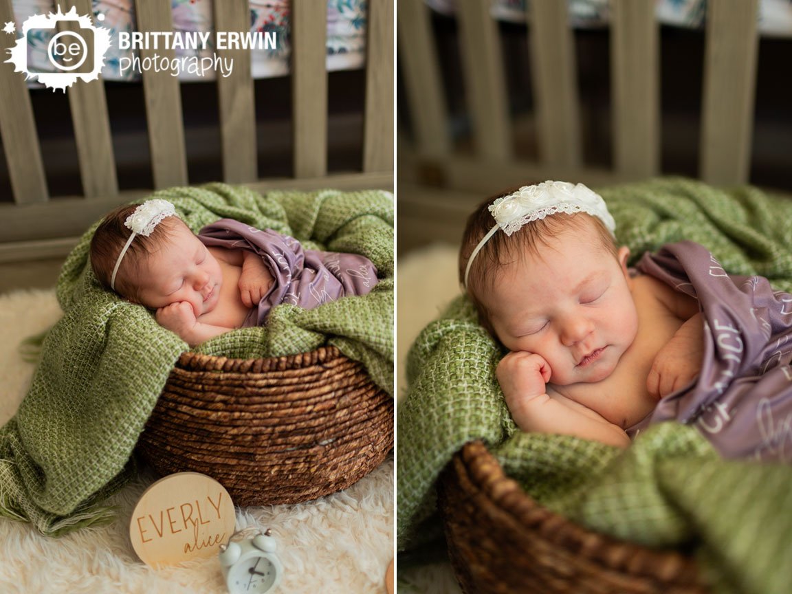 Indianapolis-newborn-lifestyle-photographer-baby-girl-with-alarm-clock.jpg