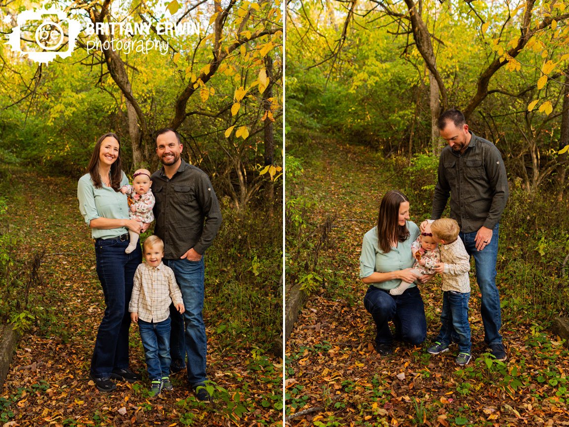 Indianapolis-family-portrait-photogrrapher-parents-with-brother-sister-kids.jpg
