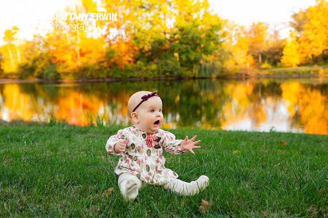 Indianapolis-portrait-photographer-baby-girl-silly-surprised.jpg
