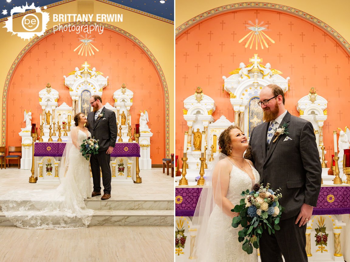 Indiana-wedding-photographer-couple-at-altar.jpg