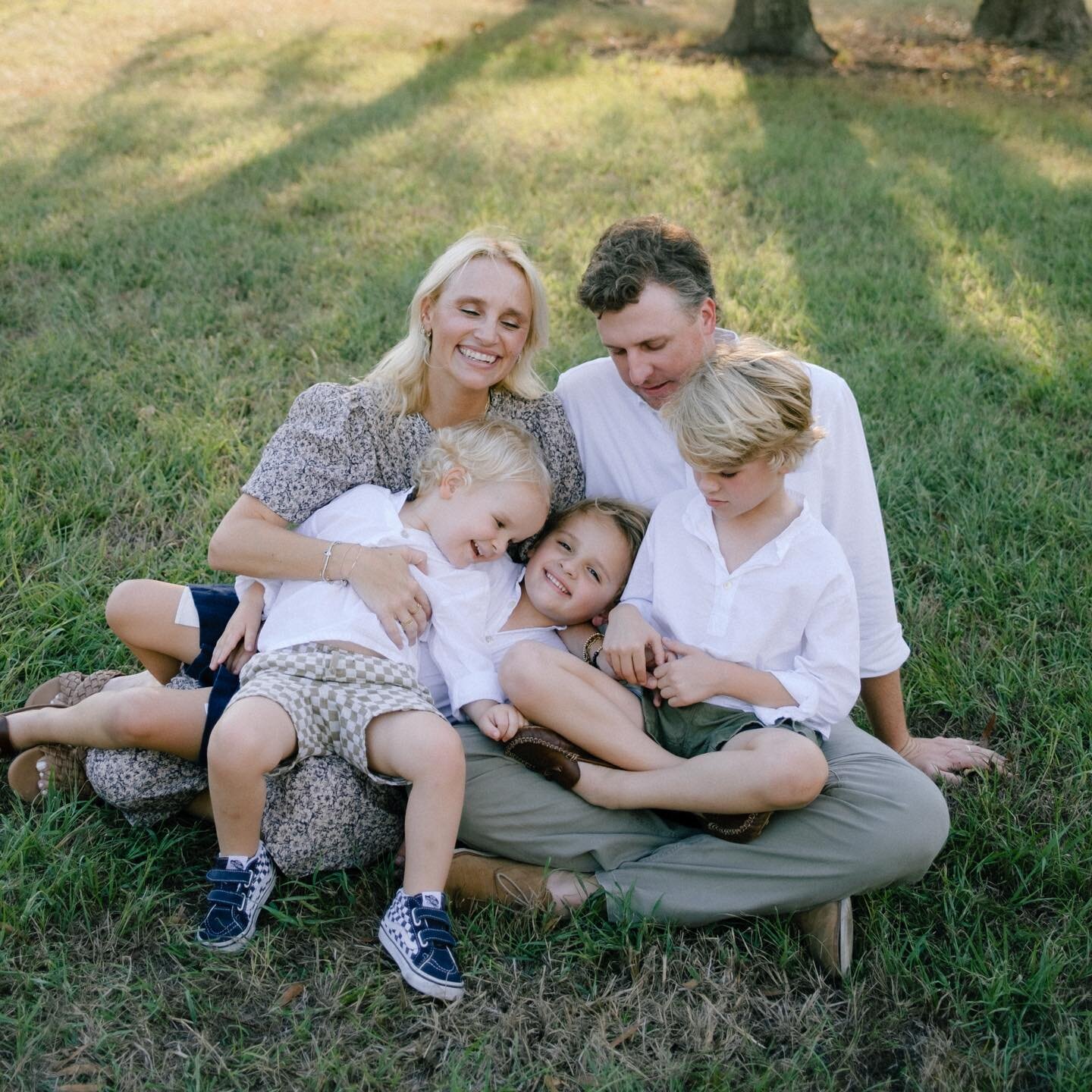 The Burke family was the absolute perfect start to family photo season. 🤍

The Burke boys are always the most fun, and I enjoy capturing them in their essence. From silly faces to getting under moms dress.. I love these memories we created together.