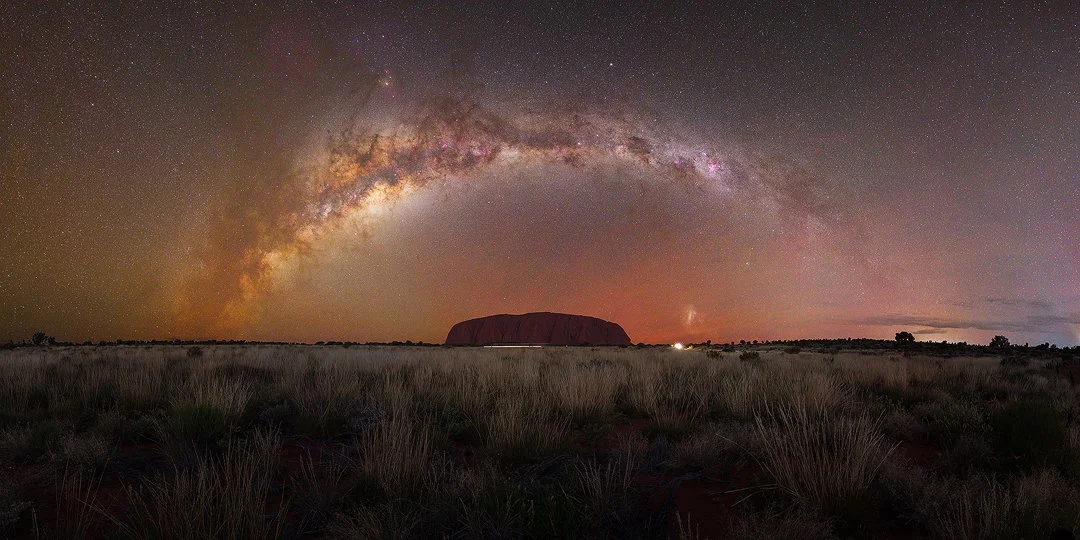 Uluru Milky Way Pano.jpg