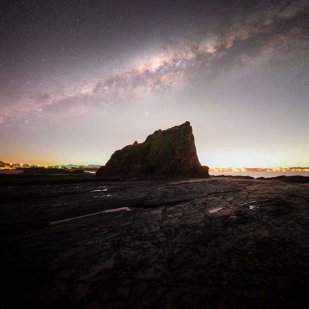 currumbin-rock-milky-way-setting-west-gold-coast-seascape-astrophotography.jpg.jpg