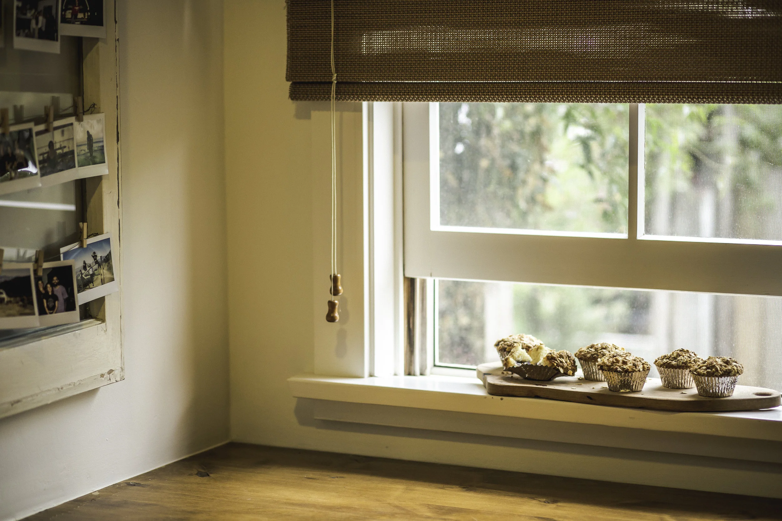 P.S. Don't you just adore the smell of fresh muffins cooling in the windowsill? <3