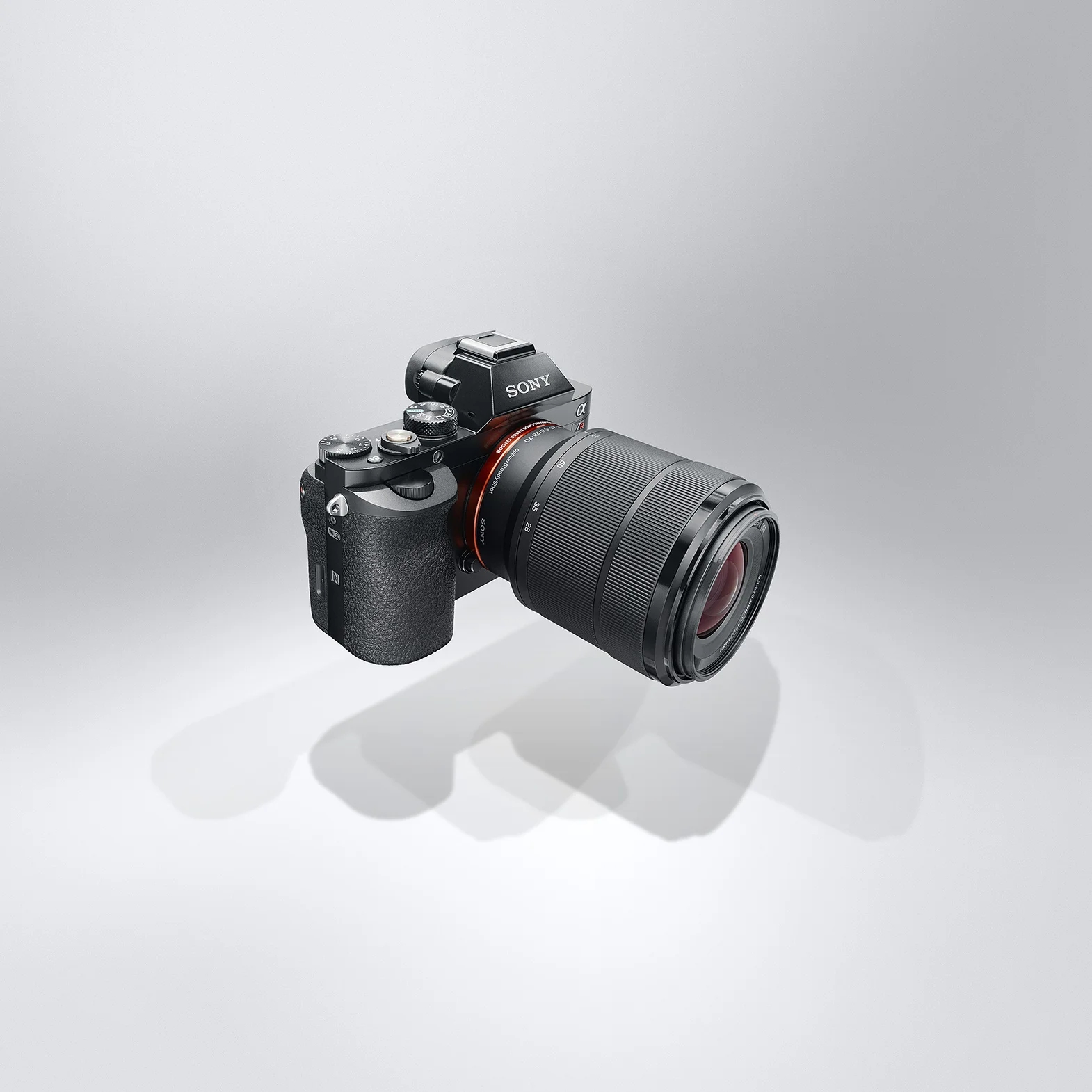 Sony_Pumkin_Angle_28-70_HI_R9_1570px.jpg