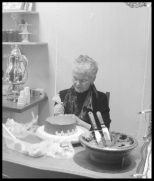 Jan giving a demo at the Locust Street shop